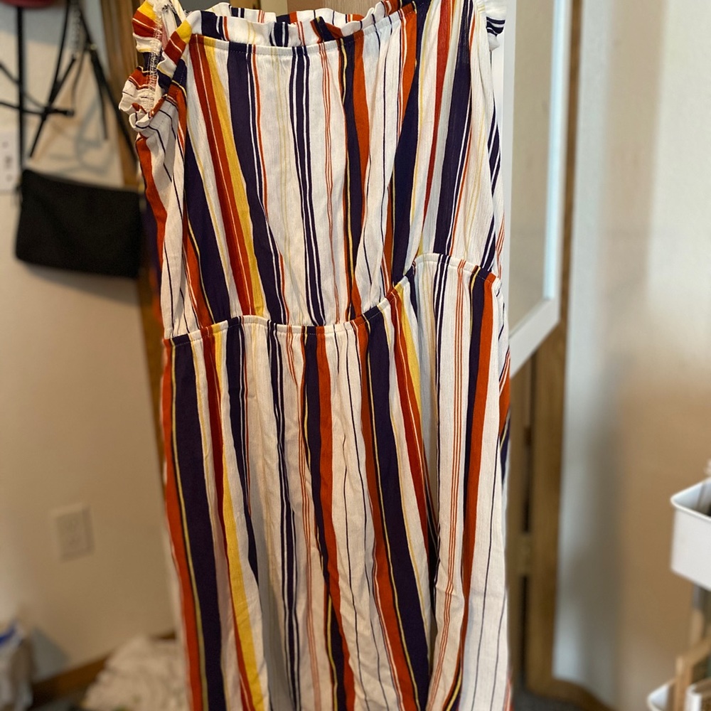 Flowing dress, breathable, beautiful